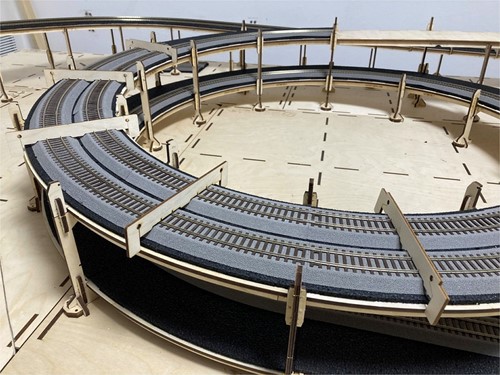 I-Track MC24130R - Märklin K+C-Rails H0 Afstandhouders Rondela H 77,5 mm, 12 stuks, H0-2